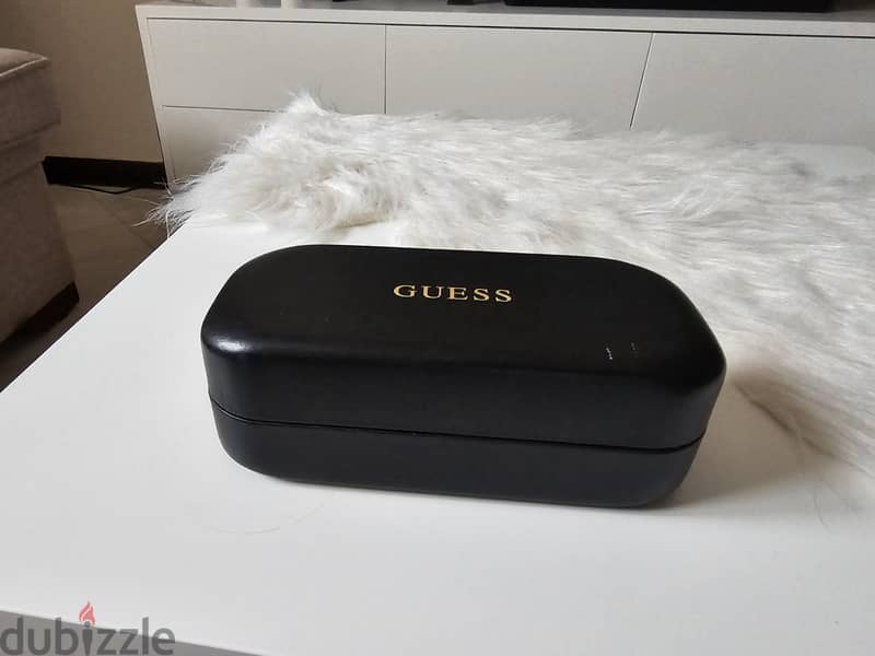 Guess sunglasses 12