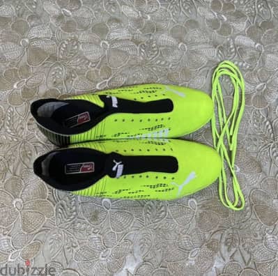 حذاء كرة قدم puma اصلي كسر زيرو لم يتم استخدامه