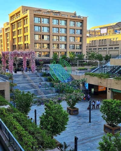 clinic 63 meters fully finished with Ac's for sale in Arkan Mall, directly on the main street