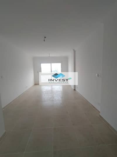 Opportunity for rent in Madinaty, an apartment of 116 m in Phase B12, first residence, third floor