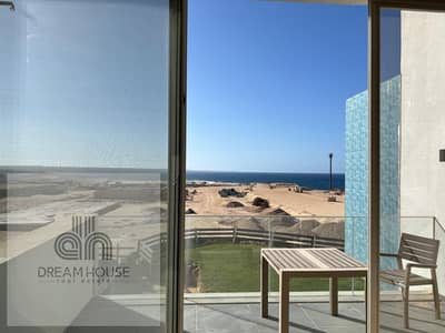 شاليه للإيجار في فوكا باي – رأس الحكمة   موقع مميز وإطلالة بحرية كاملة