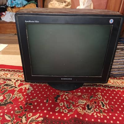Sync master 793df للبيع مستعمل