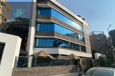 مبنى اداري 2500م للايجار متشطب لوكيشن متميز في المعادي