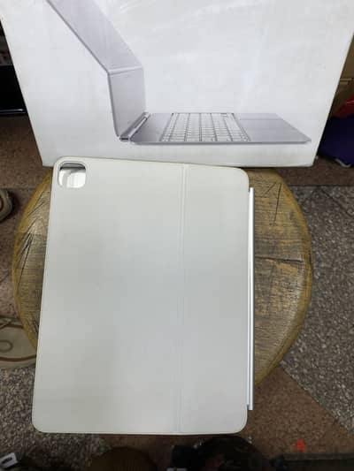 Apple Magic Keyboard 13 in M5/M4 White