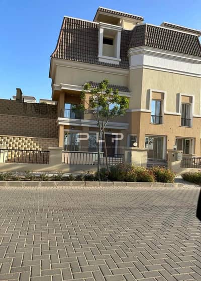 townhouse cornar for sale below market price, resale in Sarai mostkabl City compound, next to Madinaty, with a direct view of the landscape.