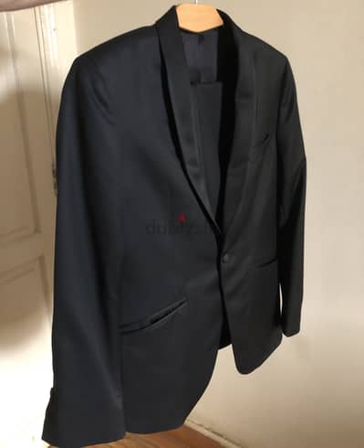 Massimo dutti suit بدلة من ماسيمو دوتى