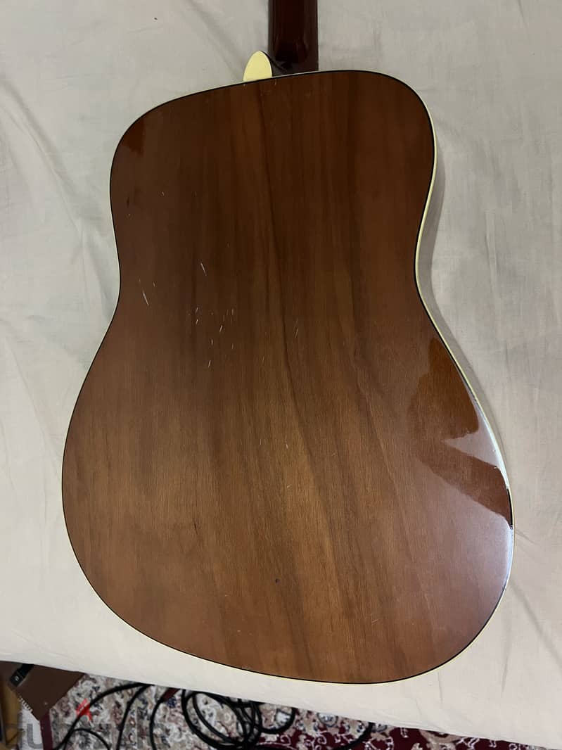Yamaha F370 1