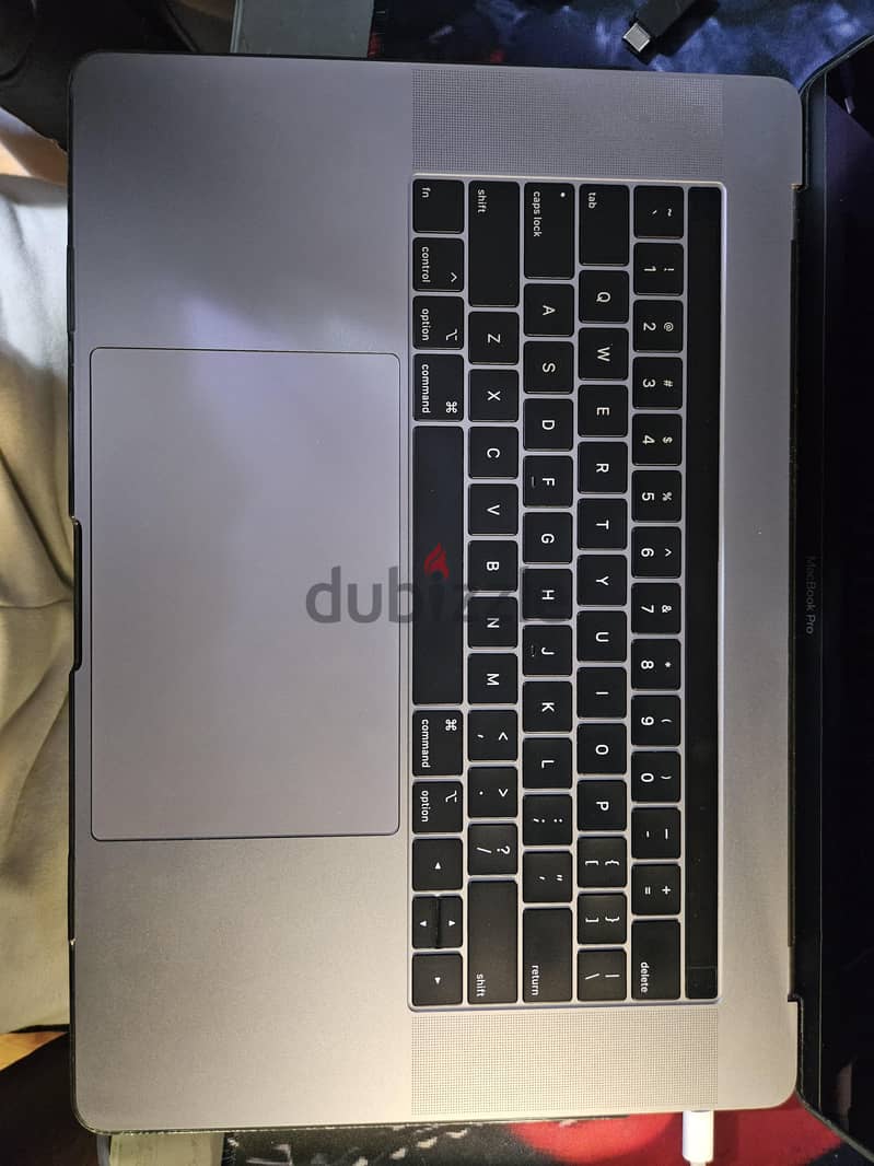 MacBook Pro 2018 15" 1
