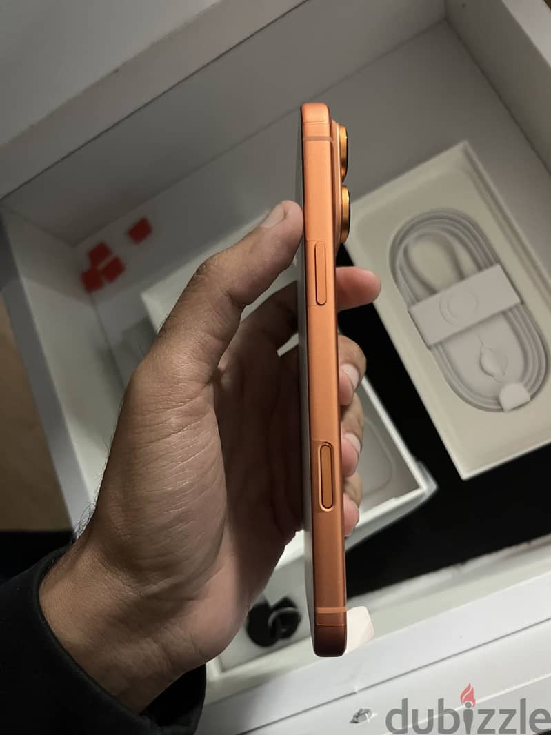 Apple - iPhone 17 Pro Max 1