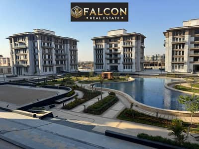 بخصم 17% استلم فوري شقه غرفتين متشطبه بالكامل HighEnd دايركت امام الAUC في قلب الجولدن سكوير بالتجمع الخامس في كمبوند Eleven - New Cairo