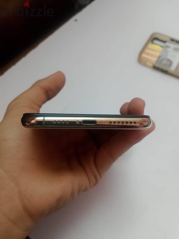 iPhone XS Max 2