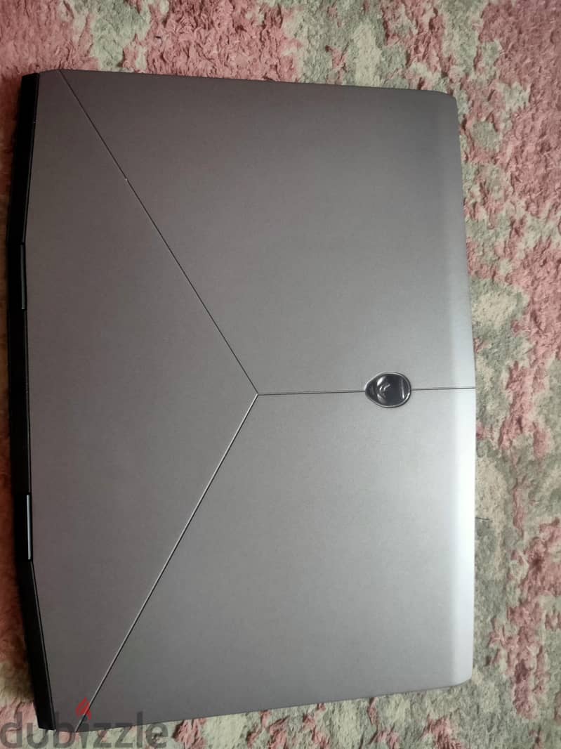 Alienware m15 1