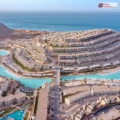 شاليه للبيع متشطب بالكامل في قريه المونت جلاله العين السخنة باطلاله علي ابراج الجلاله قريب من قري لافيستا و تلال وبورتو السخنة- مقدم 750 ألف فقط