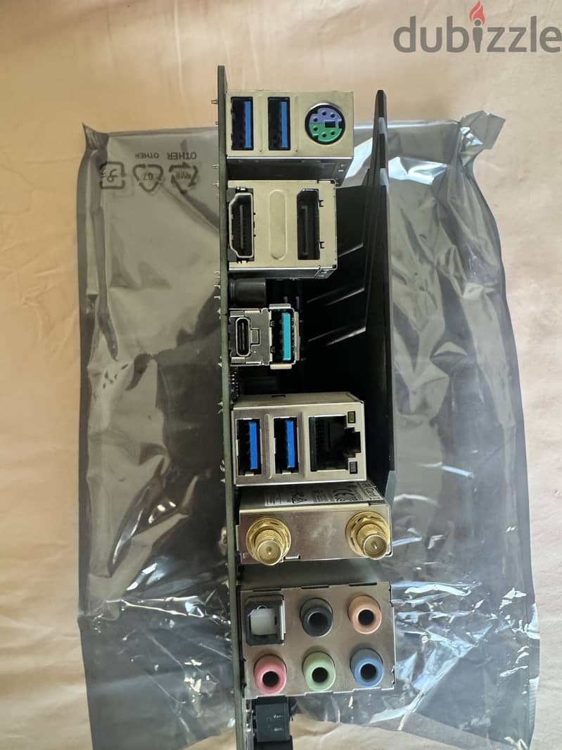 Asus Z490 Plus wifi + Intel 10700K 5
