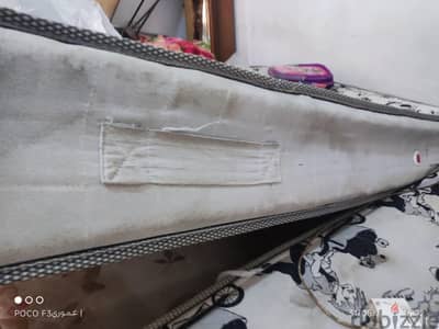 جوز مراتب بحالة جيدة