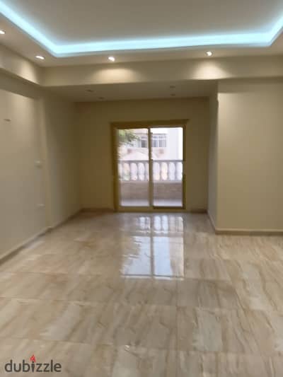 Code 13 for upscale housing for rent 200 meters Garden City 40000