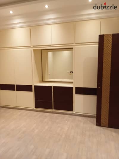 Code 13 for upscale housing for rent 200 meters Garden City 40000