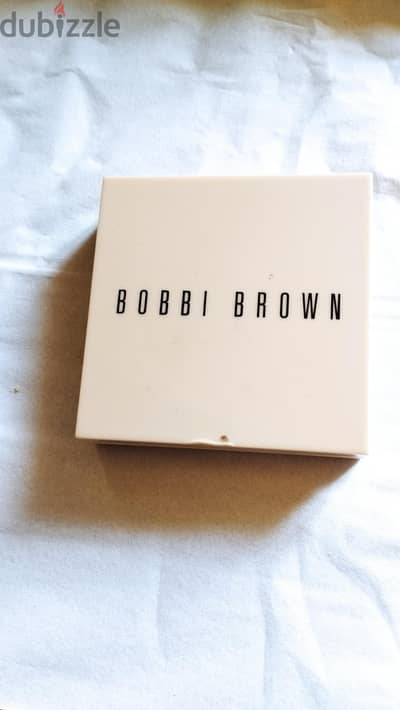 Bobbi Brown Nude Finish Illuminating