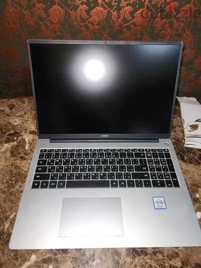 لابتوب هواوي ميت يوك دي ١٦