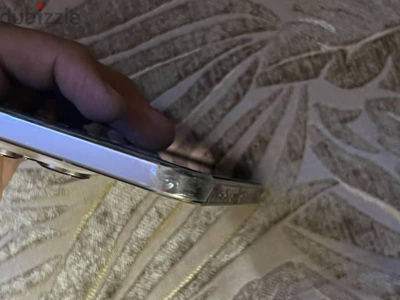 iphone 16 pro max 3