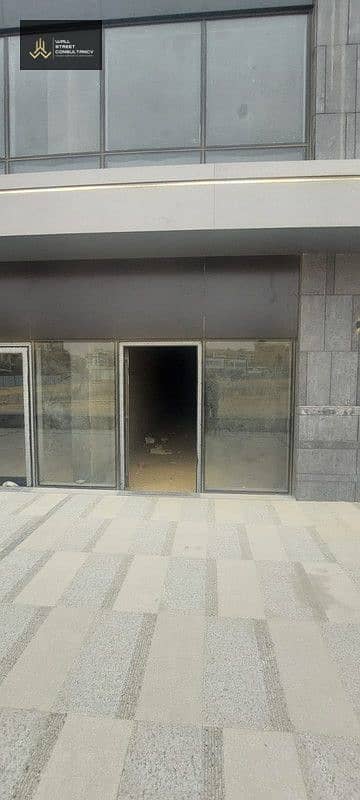 محل تجارى للايجار فى مول one 7 فى النرجس فيلات
