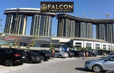 بمقدم700.000 بقلب العالمين بالقرب من الابراج قسط علي 10 سنين