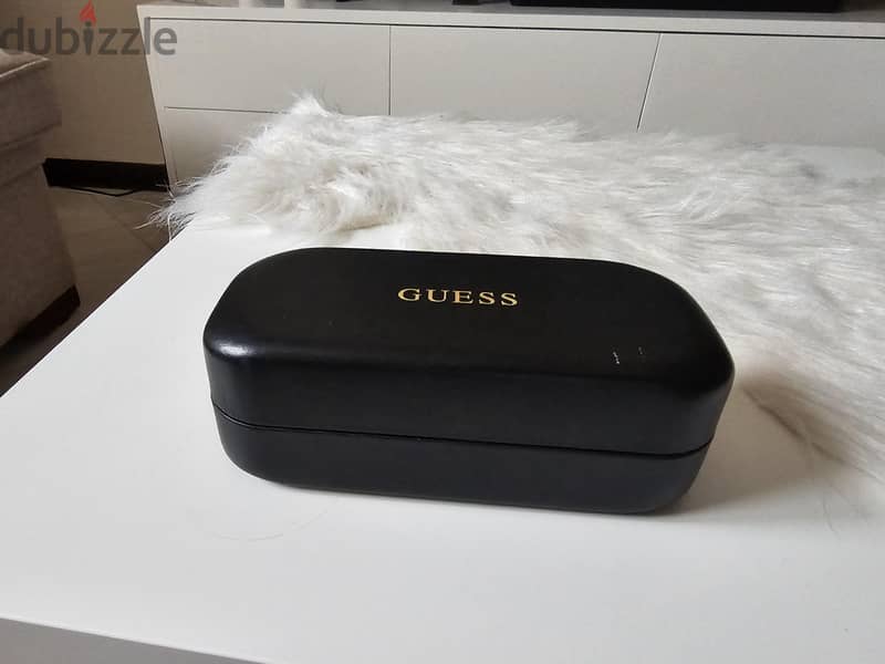 Guess sunglasses 10