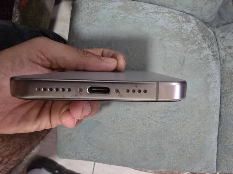 I phone 15 pro max 12