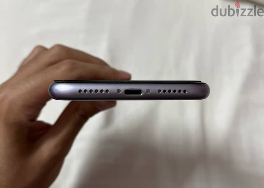 Apple - iPhone 11 4