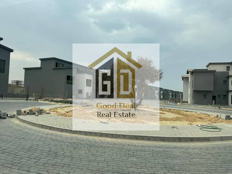 Townhouse 210m², semi-finished, 0 Townhouse 210m², semi-finished, 0