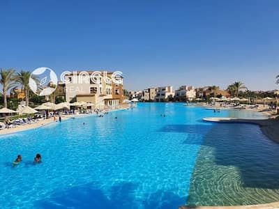 دوبلكس ٢٤٥م مفروش بالكامل بتشطيب فاخر للإيجار في قرية مراسي Marassi الساحل الشمالي