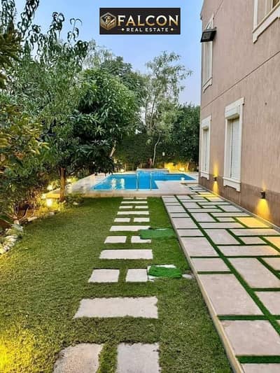 فيلا Townhouse استلام فوري بفيو خيالي على Lakes  للبيع تقسيط في برايم لوكيشن بالقرب من Patio Oro و ماونتن فيو ICity  التجمع الخامس القاهرة الجديدة