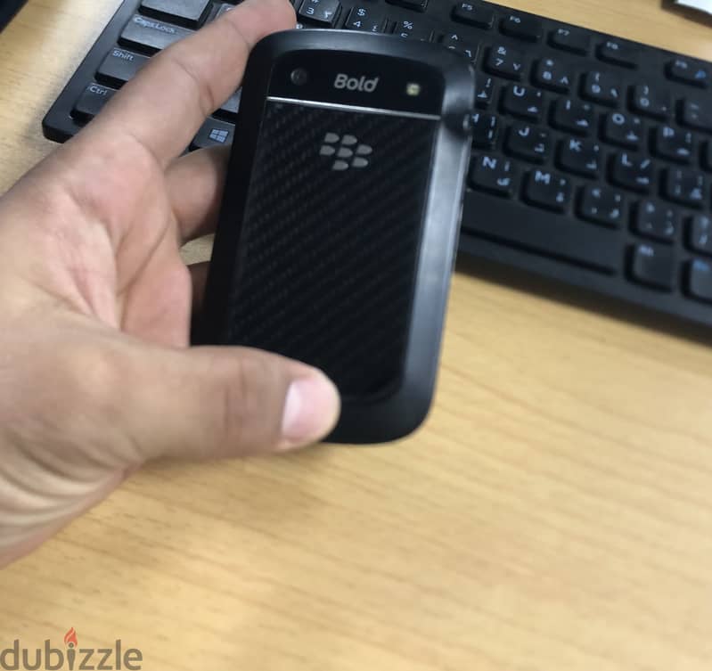 Black berry bold Excellent condition 1