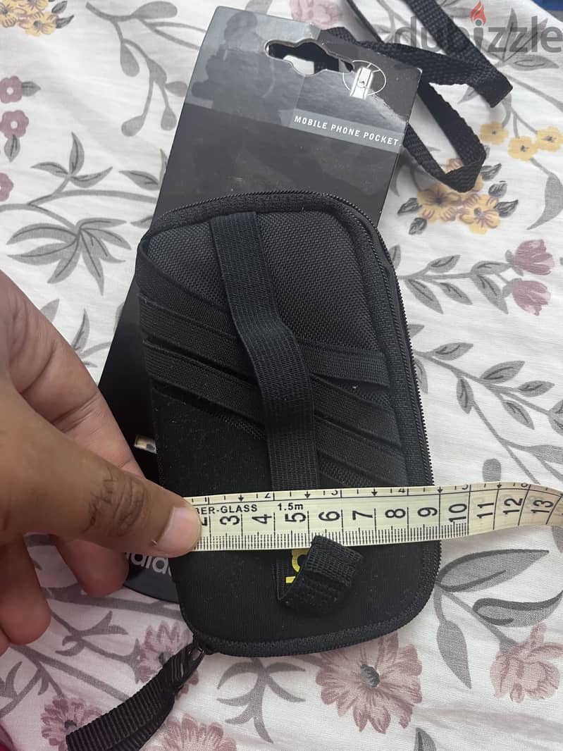 Adidas original phone pocket 3