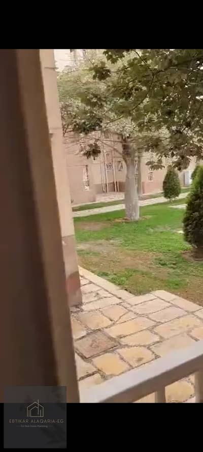 استديو للبيع لقطة قسط او كاش غير مجروح بحرى لوكيشن منفرد ومتميز جدا ستديو للبيع فى مدينتى سوبر لوكس ٦٤م نادى غير اجبارى ١ نوم ١ حمام تخصيص قديم فى مدينتى مقدم واقساط او كاش  قريب من كل الخدمات والنادى