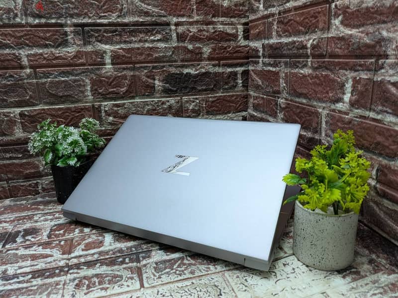 HP Zbook 16 Fury G9  كور i9 جيل 12 فئة HX بكارت RTX A5500 فعلي 16 جيجا 2