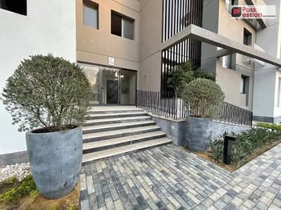 مقدم 4 مليون فقط في سوديك - شقة للبيع في كمبوند Sodic فيليت في التجمع الخامس بجوار lake view Residence و Mivida و بجانب الجامعة الأمريكية