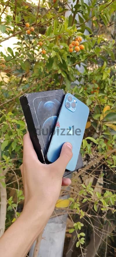 Apple-iPhone 12 Pro 256gb ايفون 12 بروزيرو ضريبه بالكرتونه