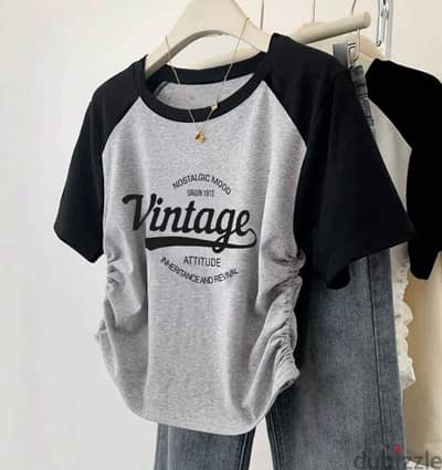 Graphic T-shirt حريمي بنص كُم