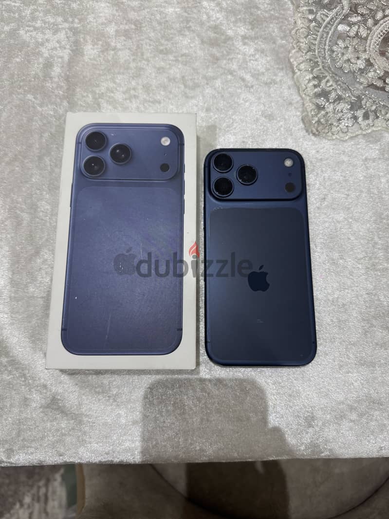 Apple - iPhone 17 Pro Max 1