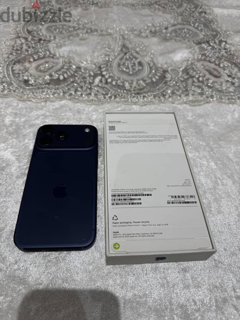 Apple - iPhone 17 Pro Max 3
