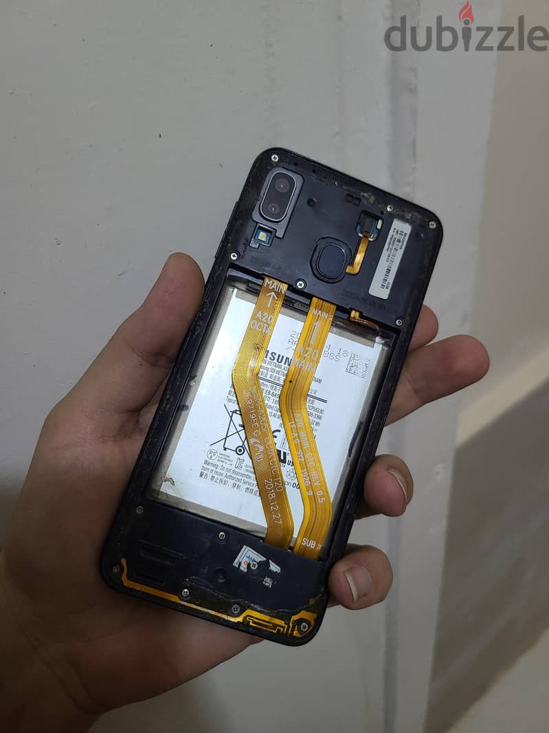 Samsung A20 4