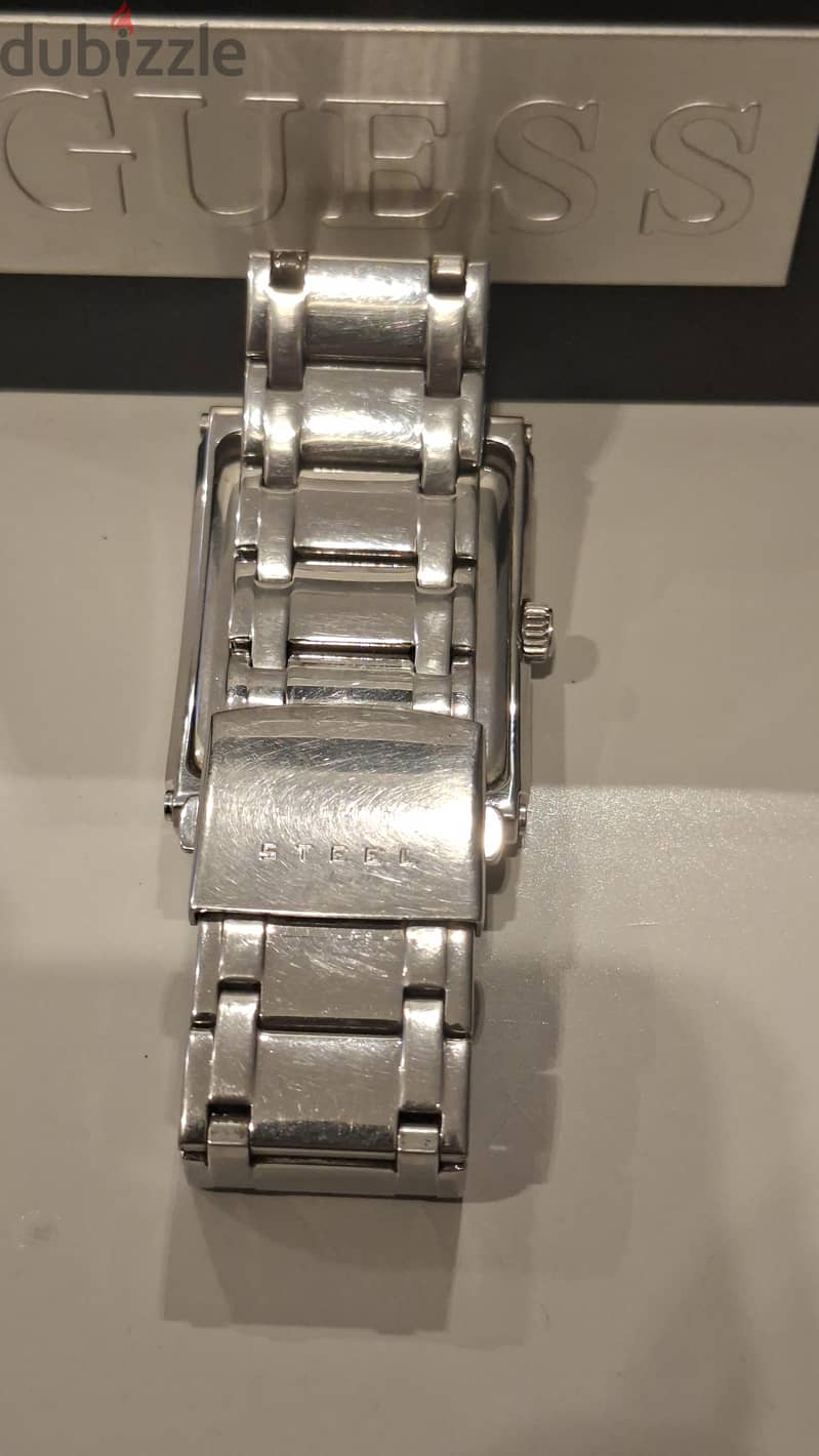 ساعة guess اوريجينال بالعلبة 3