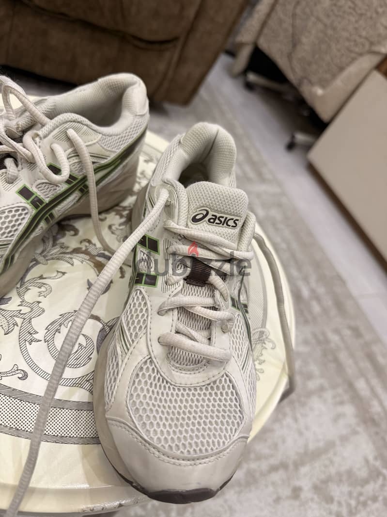 Asics shoes 1