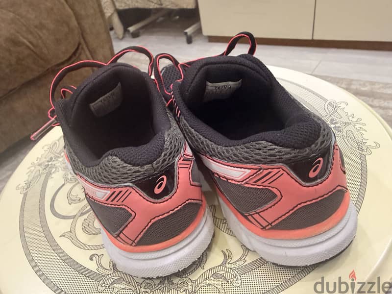 Asics shoes 1