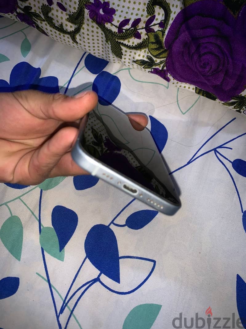 Apple - iPhone 15 4