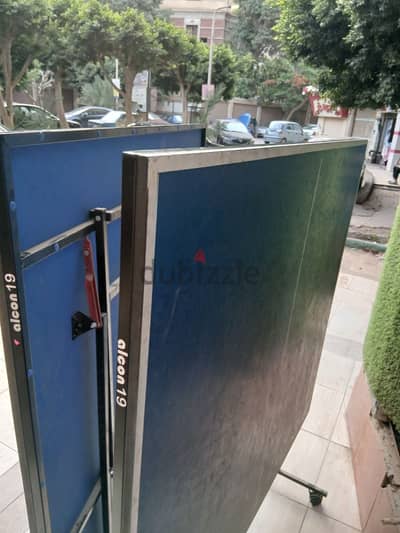 ترابيزة بينج بونج Falcon 19 بحالة ممتازة + شبكة ومضربين