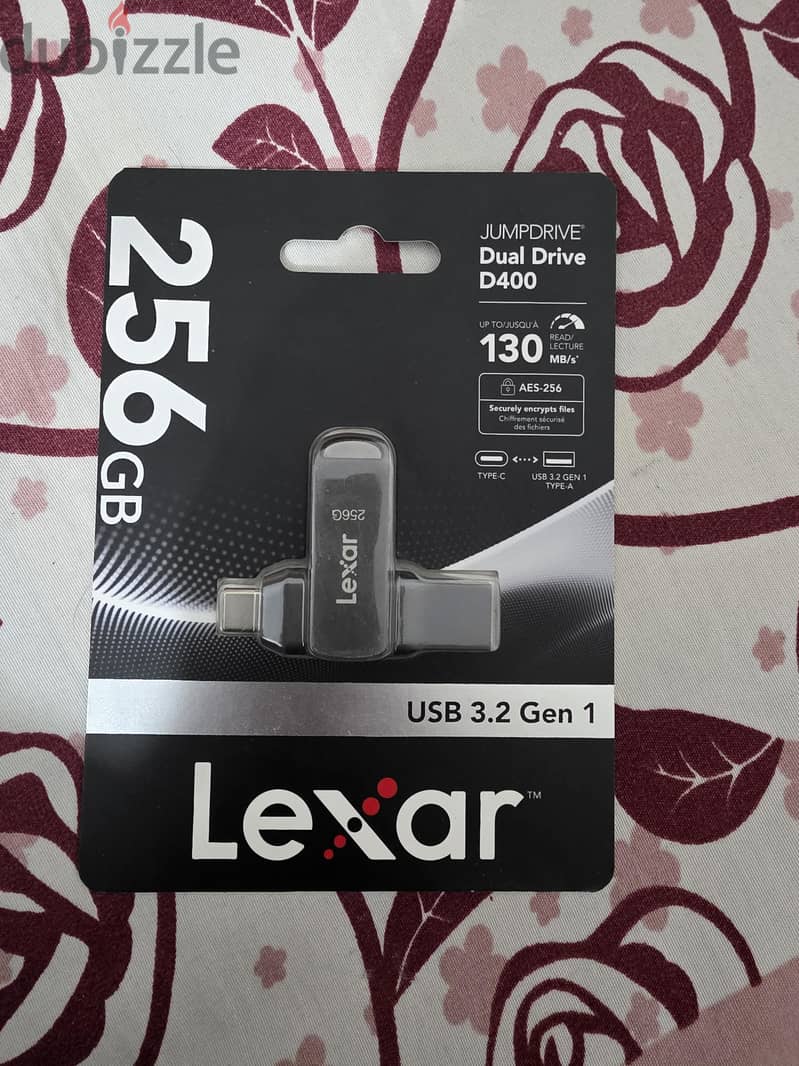 sandisk and lexar flash drive 4
