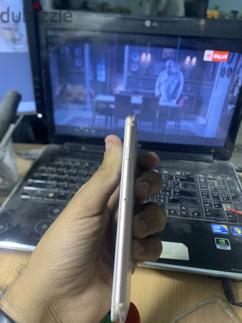 Apple - iPhone 8 1