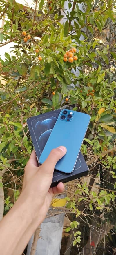 Apple - iPhone 12 Pro زيرو ضريبه بالكرتونه